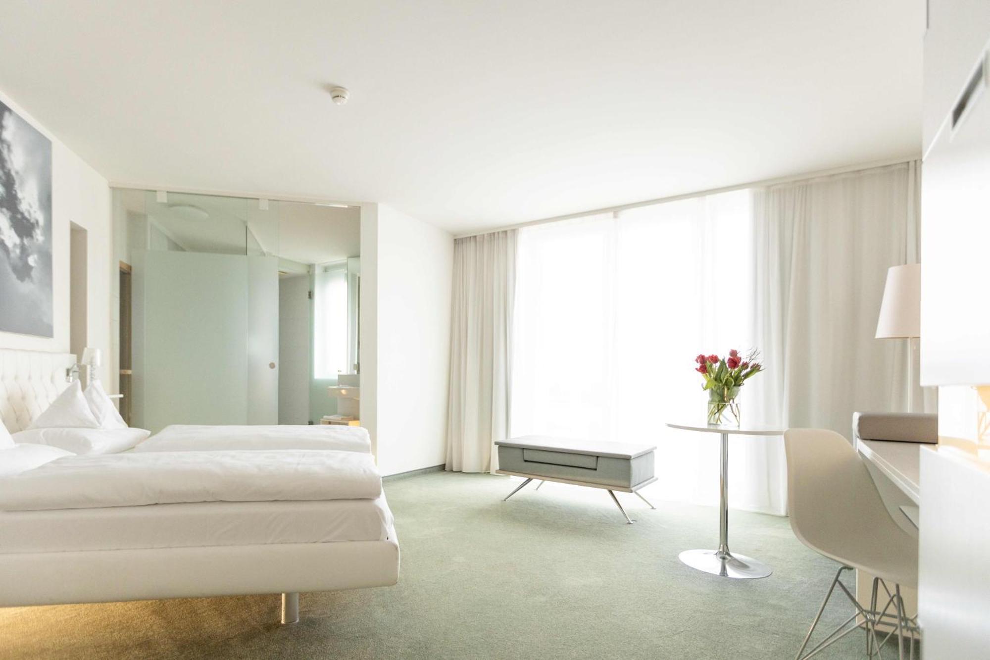 Casinohotel Velden Velden am Woerthersee Exterior photo